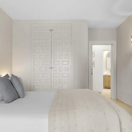 Byron, Private Pool, Walking Distance To Puerto Banus