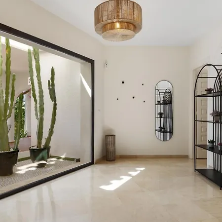 Byron, Private Pool, Walking Distance To Puerto Banus