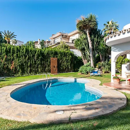 Prázdninový dům Byron, Private Pool, Walking Distance To Puerto Banus *
